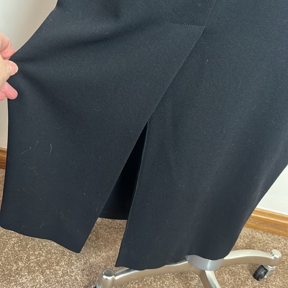 I tags Black Ellen Tracy fitted Skirt with back kick pleat size 8 see discript - Picture 11 of 11